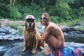 Instagram обнаженной хиппи