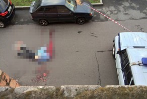 Студент бросился с балкона в Санкт-Петербурге