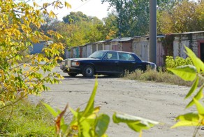 Rolls-Royce Silver Spur II в гаражном кооперативе