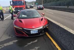 Автомобильный журналист разбил суперкар Honda NSX