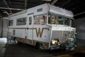 Очень крутой автодом мощностью 900 "лошадей"