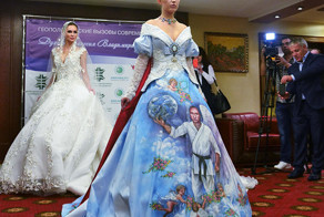 "Культурный" шок: Платье с изображением Путина в образе ангела