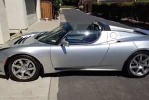 Прототип Tesla Roadster за один миллион долларов