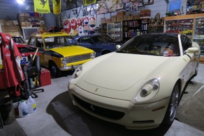 Гараж Мечты - милицейский ВАЗ из СССР и Ferrari под одной крышей