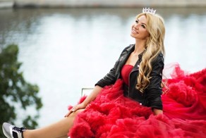 Многодетная мама из Ярославля стала самой красивой замужней женщиной России