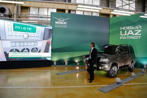 Обновленный UAZ Patriot (27 фото)