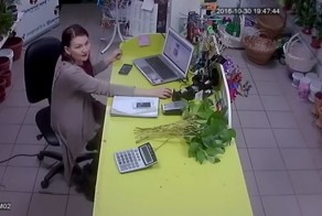 Молниеносное ограбление цветочного магазина