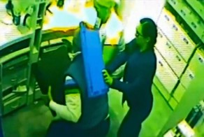 Женщины-фармацевты дали достойный отпор бывшему боксеру при попытке ограбления