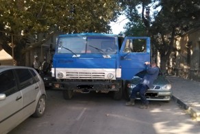 Подборка из серии "Я паркуюсь, как олень"