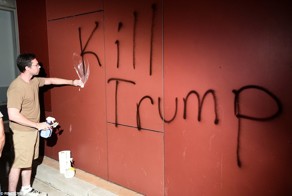 "Анти-Трамп": десятки тысяч протестующих выступают по всей Америке, реагируя на победу Трампа