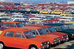 Автомобили рожденные в СССР - Площадки готовой продукции