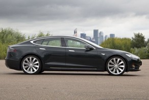 Тест-драйв Tesla Model S (14 фото)