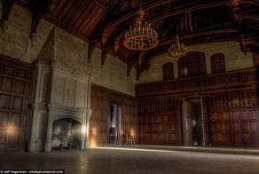 Былая роскошь: фото некогда помпезного заброшенного особняка сына одного из совладельцев Coca-Cola