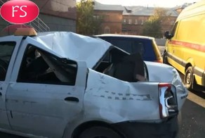В реанимации, но живой: упавшего с 23-го этажа подростка спасло такси