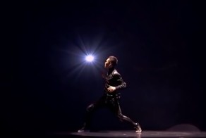 Этот танцор из Монголии поразит вас своим удивительным номером 