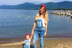 Яблочко от яблони: 20 милых фото, на которых дети и родители одеты одинаково