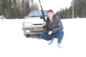 Физрук стрелял в учеников, чтобы не курили 