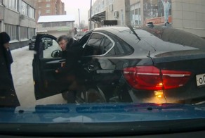 Ни парктроники, ни зеркала не помогли