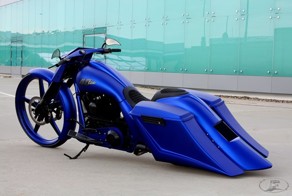 "Blue 40 Two"- кастом-проект на базе Harley-Davidson