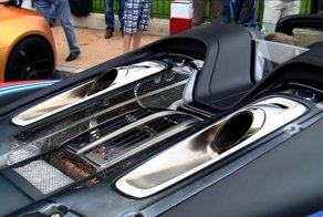 Самый оригинальный "выхлоп" на серийных машинах