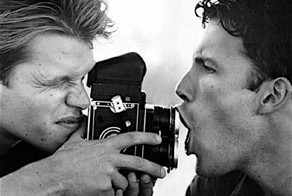 Их поменяли местами