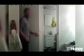 Мужчина проникал в ванную комнату соседки и чесал свои гениталии зубной щеткой девушки