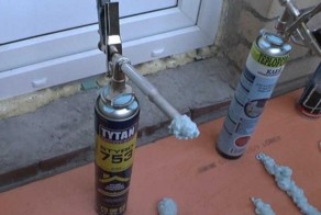 Парень загнал себе в желудок монтажную пену