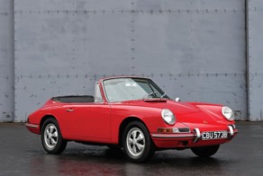 Первый в истории кабриолет Porsche 911 уйдет с молотка