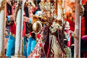 Стилиста на мыло: наряды российских знаменитостей, вызывающие нервный смешок