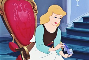 Британские ученые вычислили высоту хрустальных каблуков Золушки