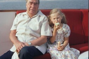 Оптимистическая комедия