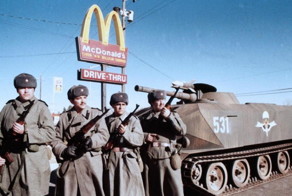 Устами американца глаголет истина: Тревожные сходства между современной Америкой и СССР (Россией) 80