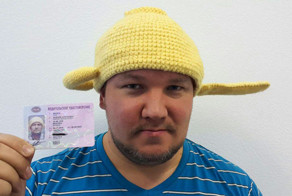 В полку дурацких фото на документы прибыло