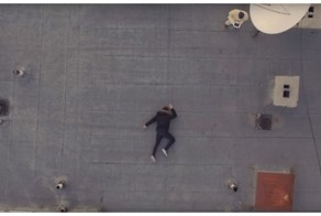 Нет, это не GTA, это жизнь! Когда видео реального паркура практически невозможно отличить от 2D-игры