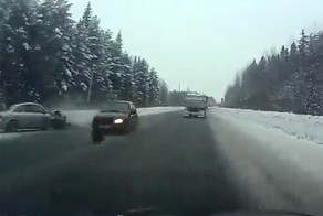 Авария дня. Безумный поступок пенсионерки