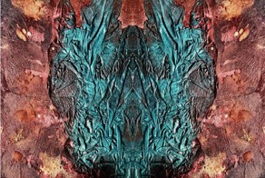 Невзрачный кусок обращенный в картину (Зеркальный конструктивизм)