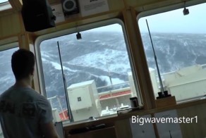 Зрелищная подборка самых эффектных волн от старого морского волка