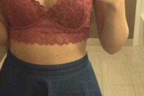  Когда парень увидел это селфи, то сразу понял, что девушка изменяет ему