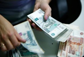 Оклады россиян предлагают "привязать" к зарплате президента