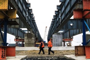 Строители приступают к сборке сводов арок Керченского моста