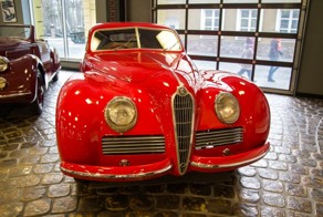 Музей старинных автомобилей Вадима Задорожного