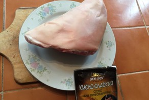 Рулька свиная в кисло-сладком соусе
