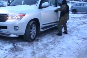 В Самаре задержали водителя, угрожавшего пистолетом другому автомобилисту