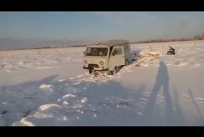 Хлопнул дверью