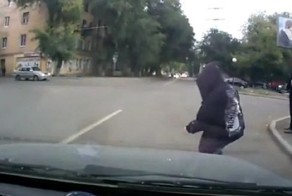 Москву захлестнули пешеходные автоподставы на "зебрах"