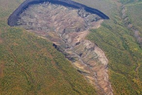 Это сибирские «ворота в ад» и они постоянно увеличиваются