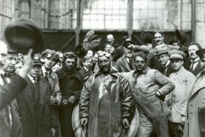 Автосалон в Санкт-Петербурге 1913 года