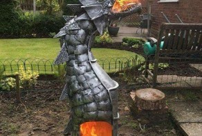 Чем бы дядьки не тешились - лишь бы на водку не просили