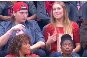 Думай о последствиях, когда не хочешь целоваться со своей девушкой!