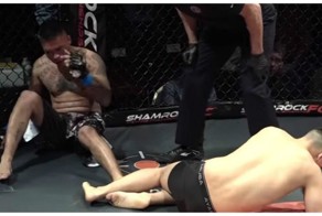 Два по цене одного: бойцы ММА одновременно отправили друг друга в нокаут